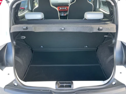 Vehicle Thumbnail 21