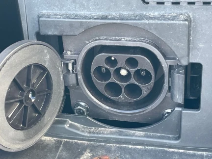 Vehicle Thumbnail 33