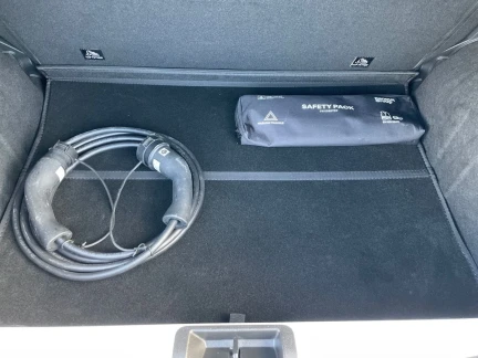 Vehicle Thumbnail 35