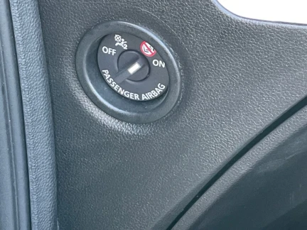 Vehicle Thumbnail 37