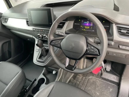 Vehicle Thumbnail 18