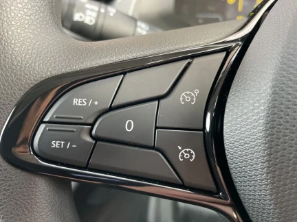 Vehicle Thumbnail 13