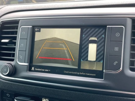 Vehicle Thumbnail 15