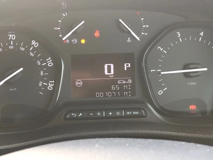 Vehicle Thumbnail 22