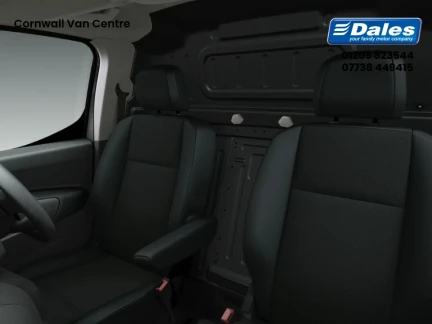 Vehicle Thumbnail 6