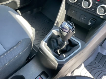 Vehicle Thumbnail 11