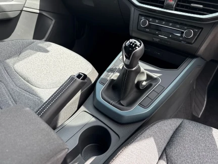 Vehicle Thumbnail 11