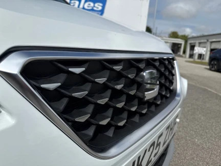 Vehicle Thumbnail 32