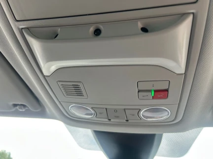 Vehicle Thumbnail 40