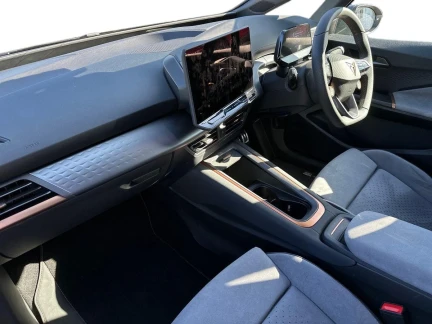 Vehicle Thumbnail 10