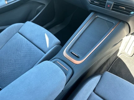 Vehicle Thumbnail 11