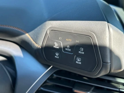 Vehicle Thumbnail 24