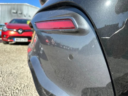 Vehicle Thumbnail 25