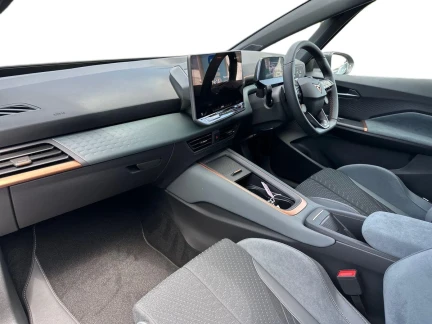 Vehicle Thumbnail 12