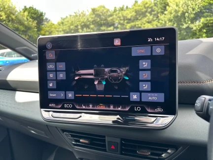 Vehicle Thumbnail 13