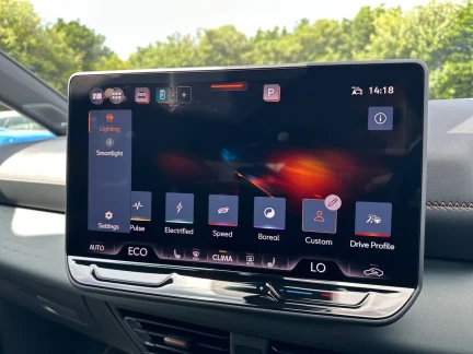 Vehicle Thumbnail 25