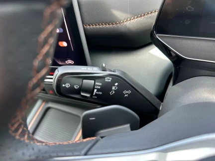 Vehicle Thumbnail 29