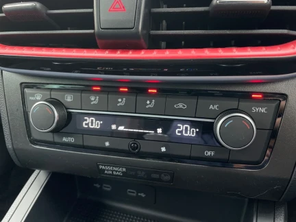 Vehicle Thumbnail 11