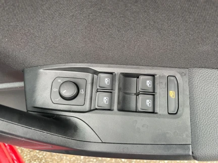 Vehicle Thumbnail 14