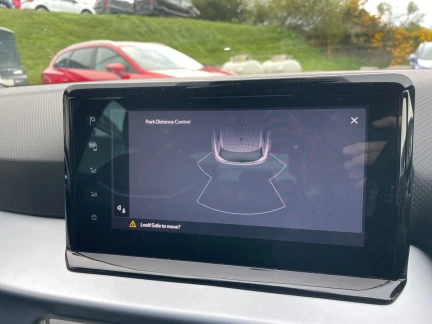 Vehicle Thumbnail 15