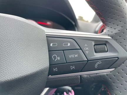 Vehicle Thumbnail 18