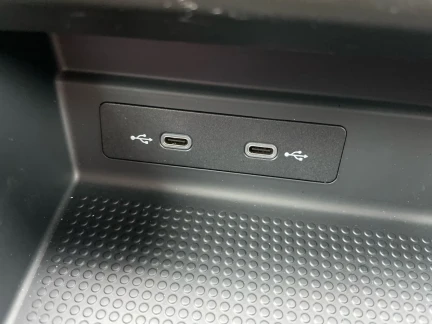 Vehicle Thumbnail 27