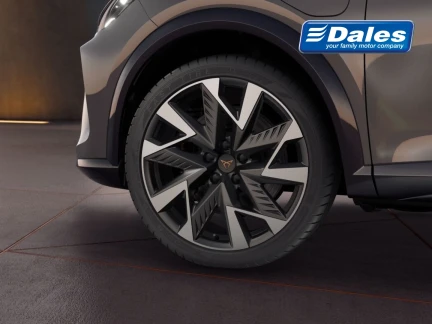 Vehicle Thumbnail 12