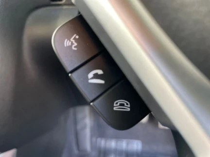 Vehicle Thumbnail 36