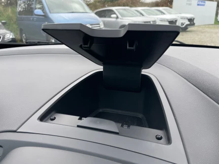 Vehicle Thumbnail 24