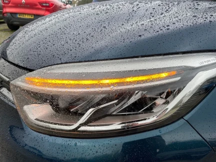 Vehicle Thumbnail 31