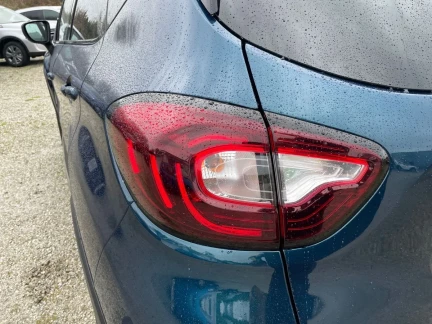 Vehicle Thumbnail 38