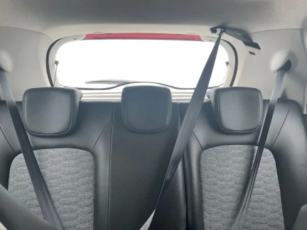 Vehicle Thumbnail 19