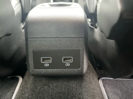 Vehicle Thumbnail 25