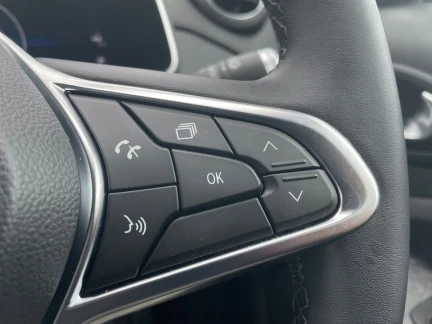 Vehicle Thumbnail 26