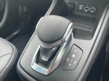 Vehicle Thumbnail 31