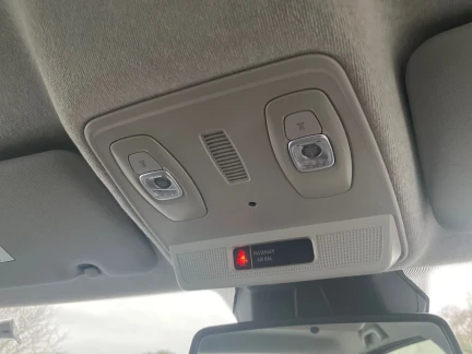 Vehicle Thumbnail 34