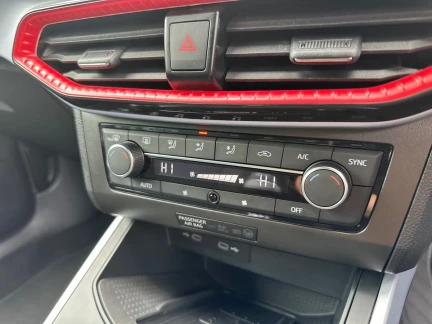 Vehicle Thumbnail 12