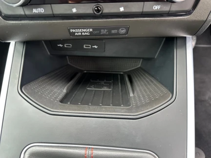 Vehicle Thumbnail 27