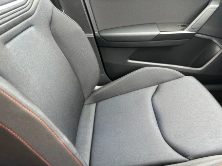 Vehicle Thumbnail 30