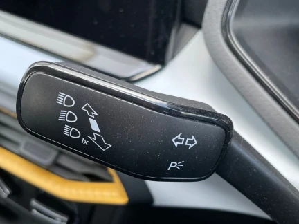 Vehicle Thumbnail 24