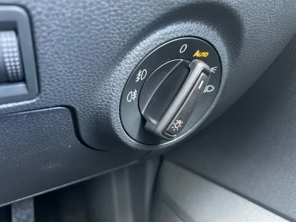 Vehicle Thumbnail 25
