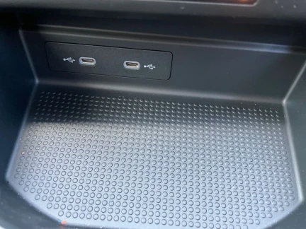 Vehicle Thumbnail 26