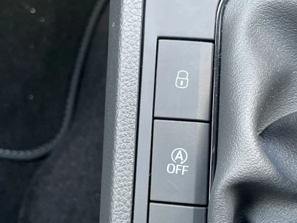Vehicle Thumbnail 28