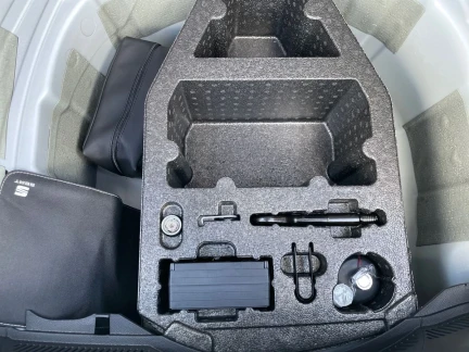 Vehicle Thumbnail 41