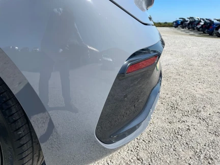 Vehicle Thumbnail 22