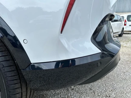 Vehicle Thumbnail 23