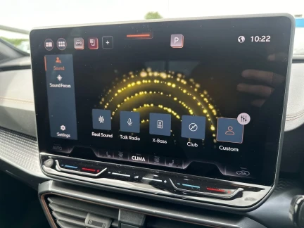 Vehicle Thumbnail 32