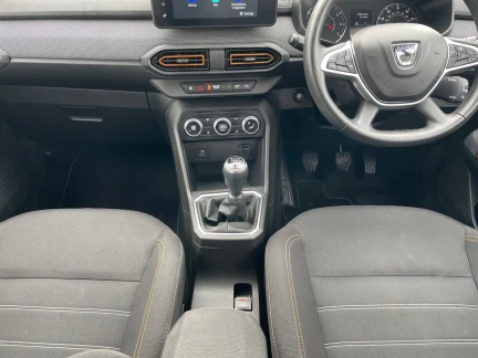 Vehicle Thumbnail 11