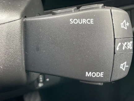 Vehicle Thumbnail 18