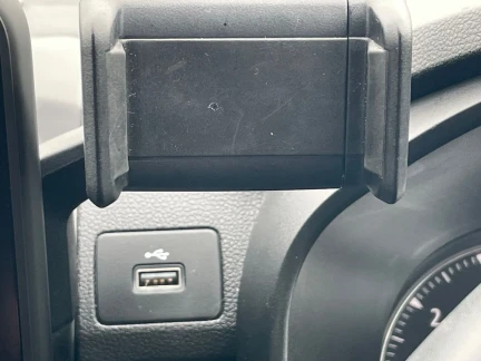 Vehicle Thumbnail 26